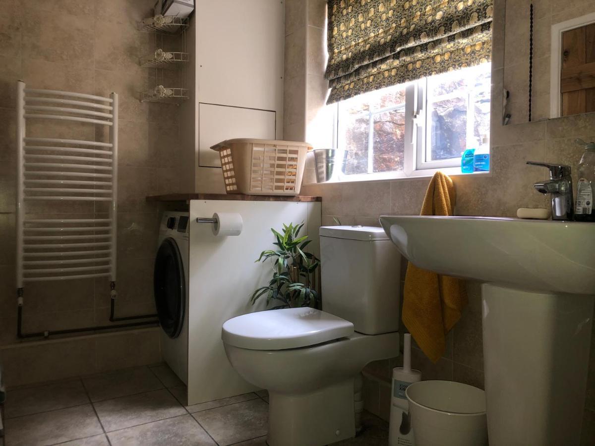 Primrose Cottage - Tideswell, Peak District エクステリア 写真