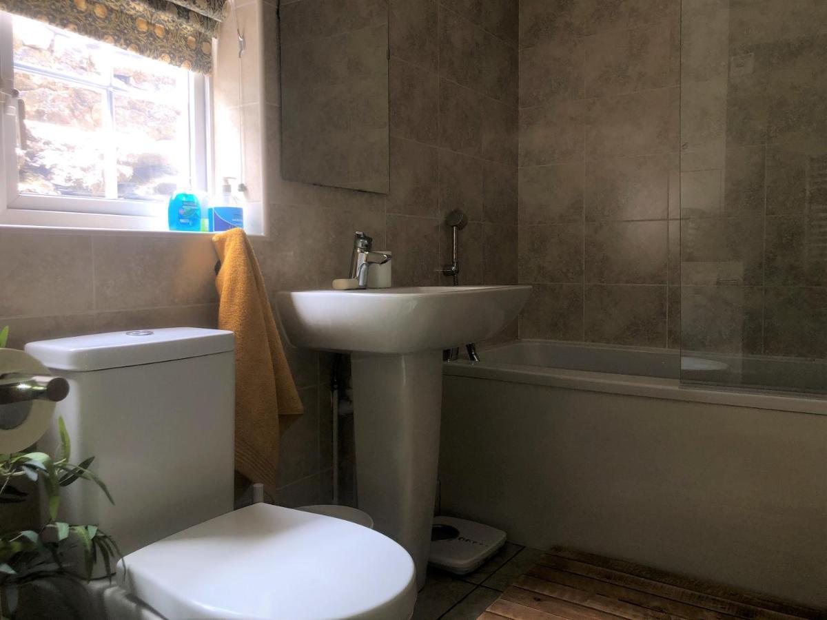 Primrose Cottage - Tideswell, Peak District エクステリア 写真