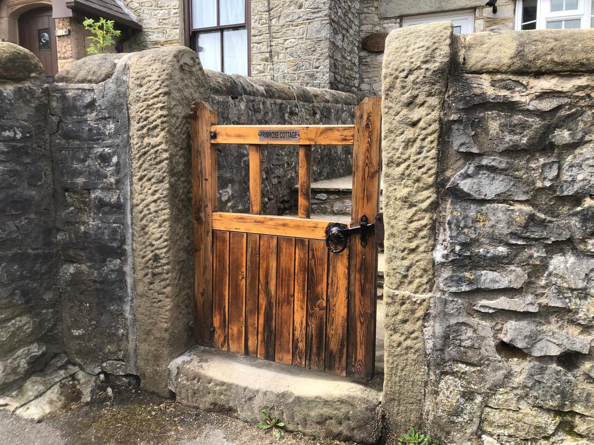 Primrose Cottage - Tideswell, Peak District エクステリア 写真